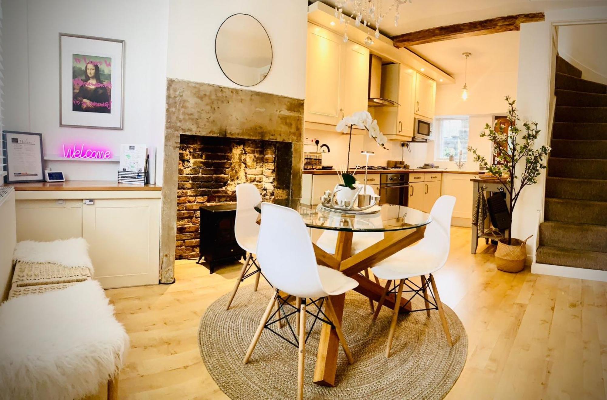 The Tenth House, Grade II Listed Georgian Town House, Wirksworth, Derbyshire, Peak District Cottage, Sleeps 4 Екстер'єр фото